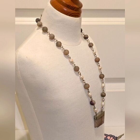Handmade Amethyst and Freshwater Pearl Necklace - Picture 3 of 7